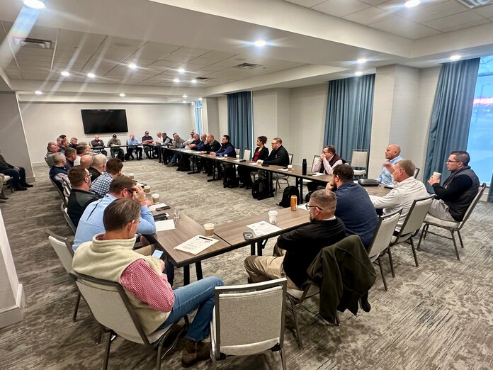 CSIA Hosts First Labor-Management Meeting in Over 10 Years